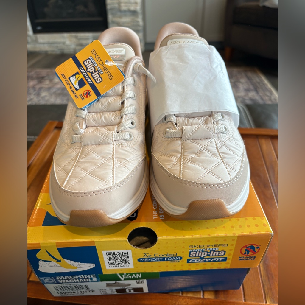 Skechers Slip-Ins Cozy Fit Pink Beige Quilted Sneakers 150404 Womens 6 Nib